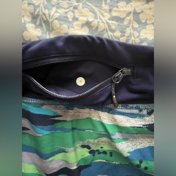 EUC Lululemon Pace Rival Seven Wonders Skirt Sz 6 - Picture 5 of 7